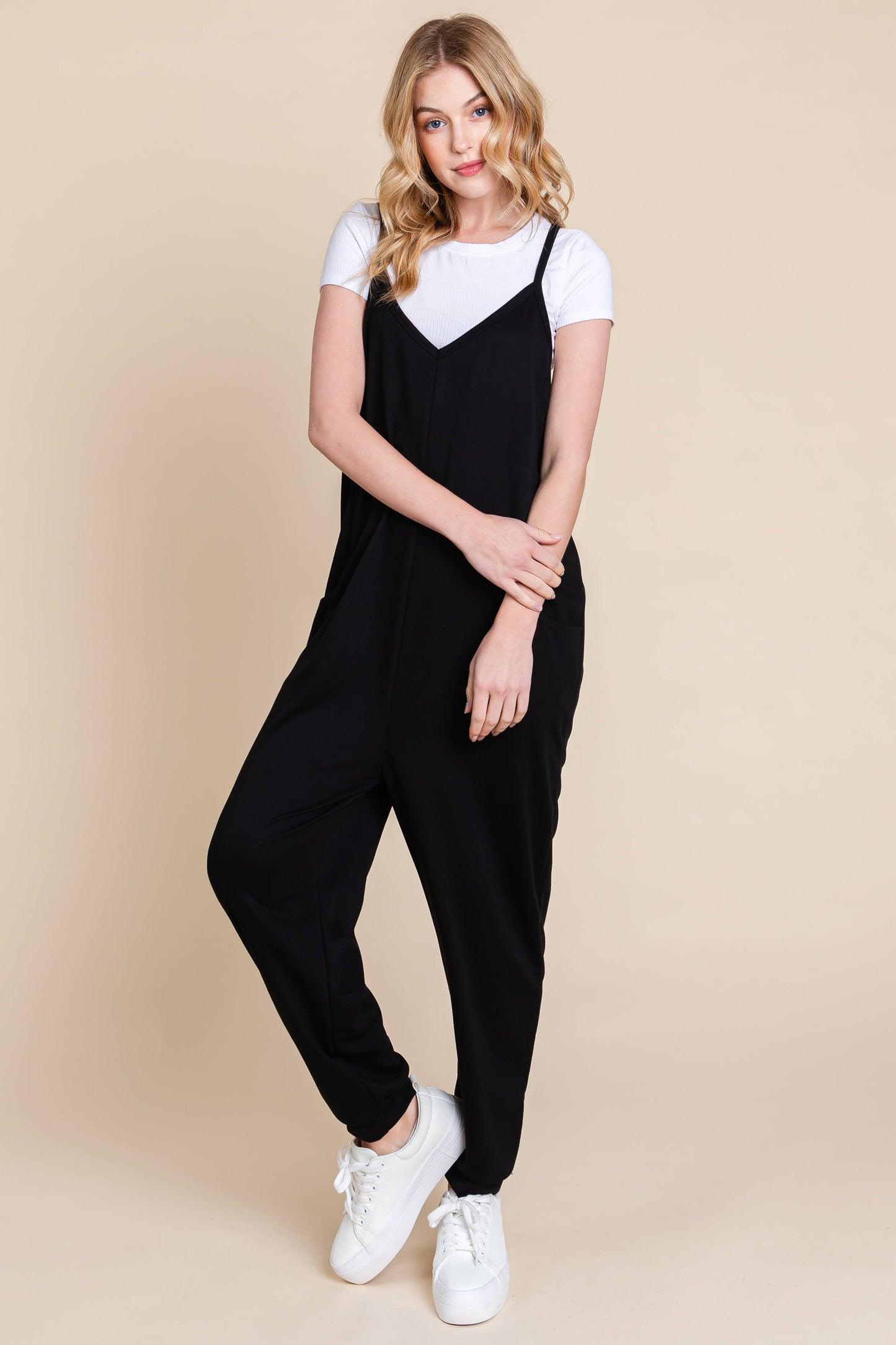 PA1076 WOMEN'S SLEEVELESS JUMPSUIT