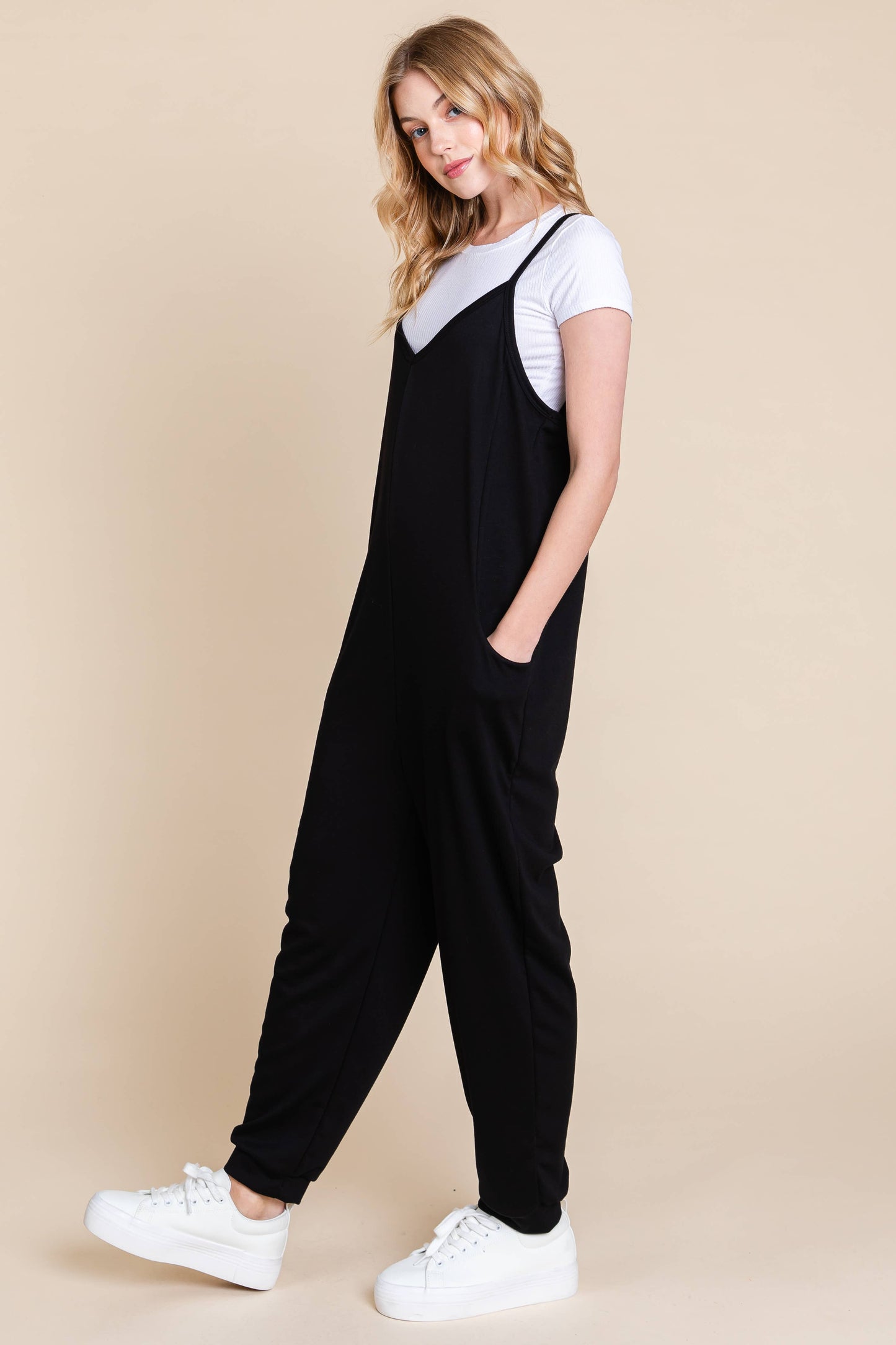 PA1076 WOMEN'S SLEEVELESS JUMPSUIT